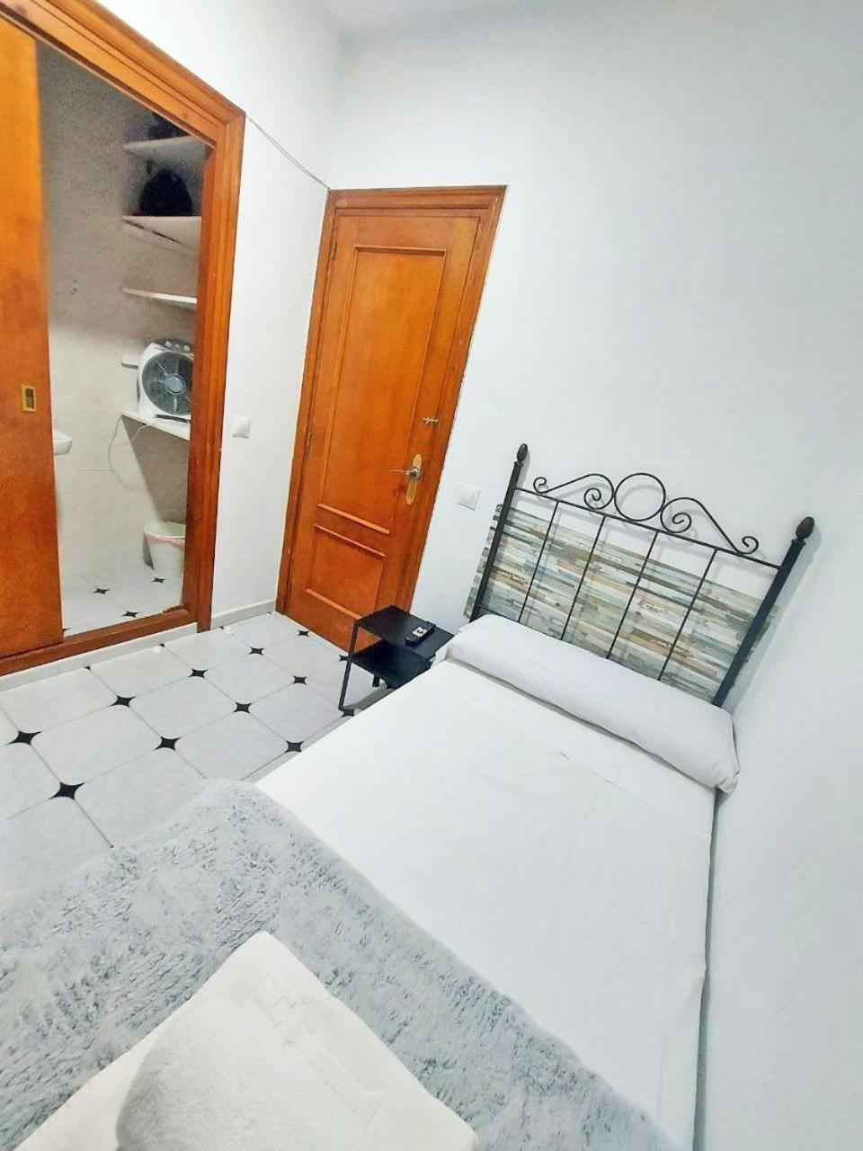 Guests House River Малага Екстер'єр фото